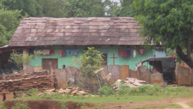 गांव चो गोटोक घर - A village house 